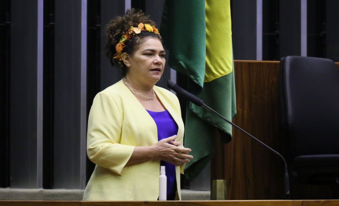 Perpétua Almeida lamenta morte de Bruno Covas: ‘quando morre um democrata, perdemos todos nós’